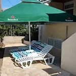 شقة Matela بيتريتْشاني